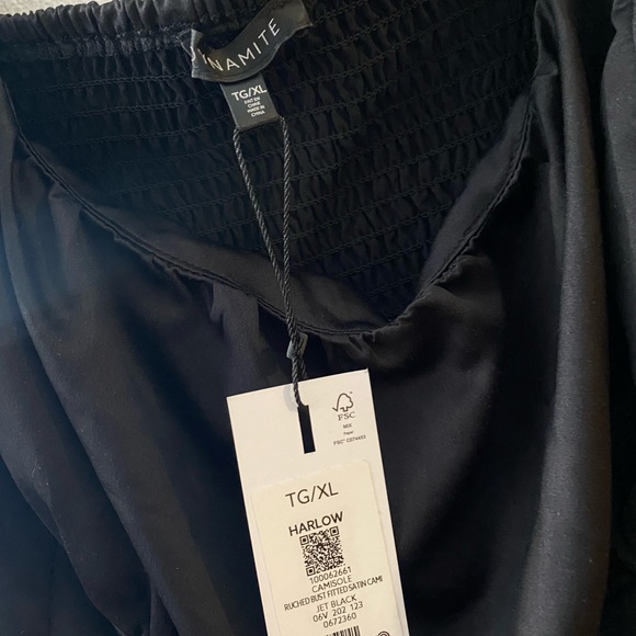 DYNAMITE: Satin tank top - Picture 2 of 3